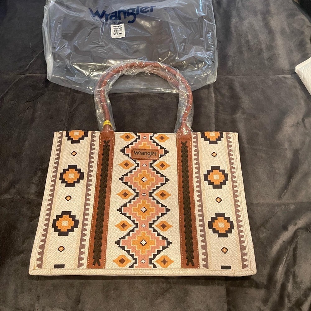 BRAND NEW NEVER WORN Wrangler bag